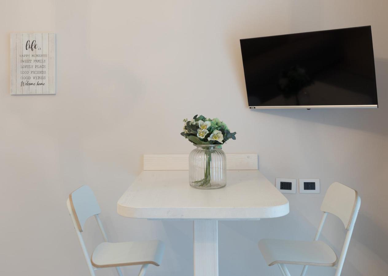 Residenza Conca Verde B&B Il Monolocale Rogolo Εξωτερικό φωτογραφία